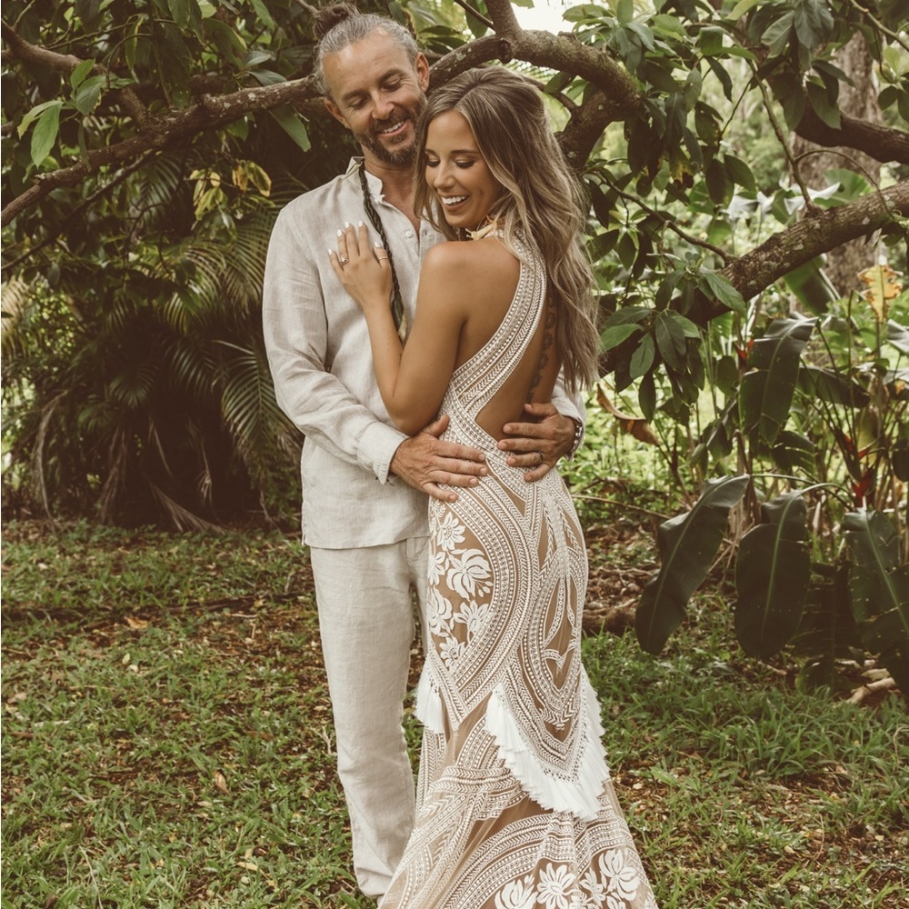 Rue De Seine East Gown US Size 6 - Picture 4 of 14